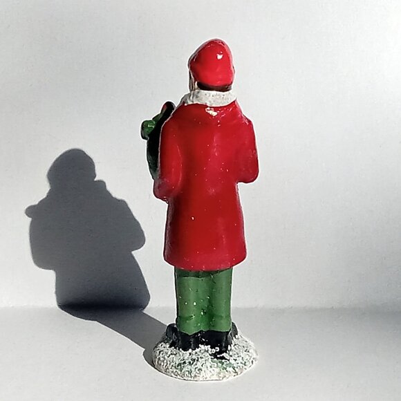 ๐ฏ 10 for $12 / Christmas Village Person holding Wreath - Picture 2 of 8